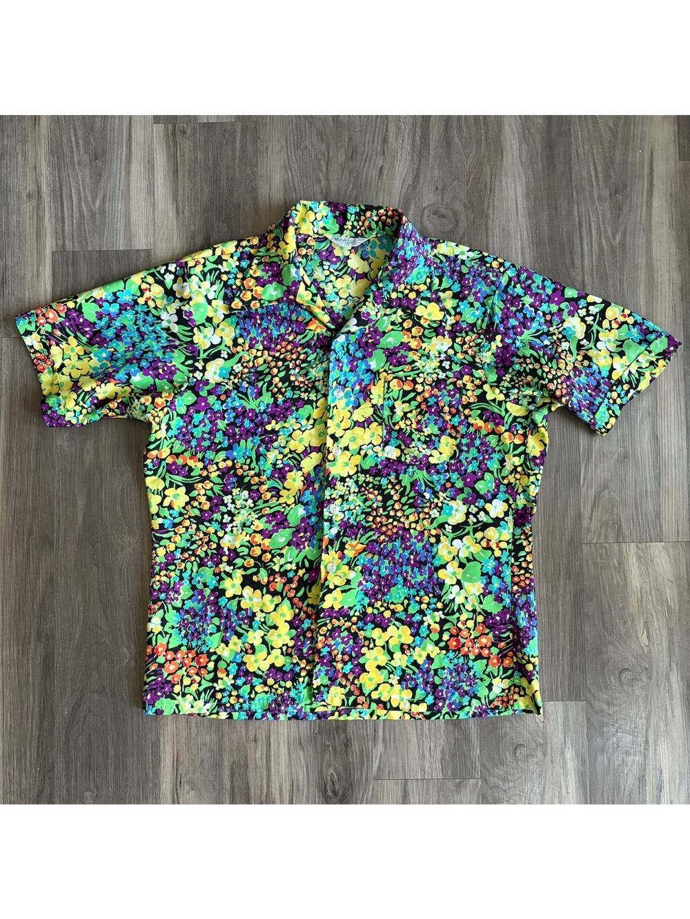 Vintage 1970s Floral Art Button Up Shirt Men's Size L Button Down Monaco Dagger
